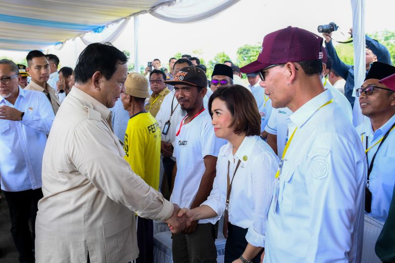presiden enam kali ucapkan saya bahagia cerminkan batin petani 1