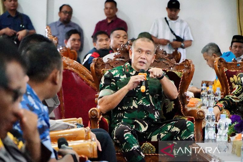 presiden prabowo singgah di bengkulu sebelum bertolak ke malaysia