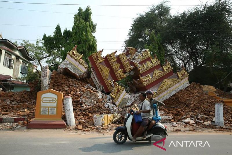 ratusan warga muslim dilaporkan tewas akibat gempa besar myanmar
