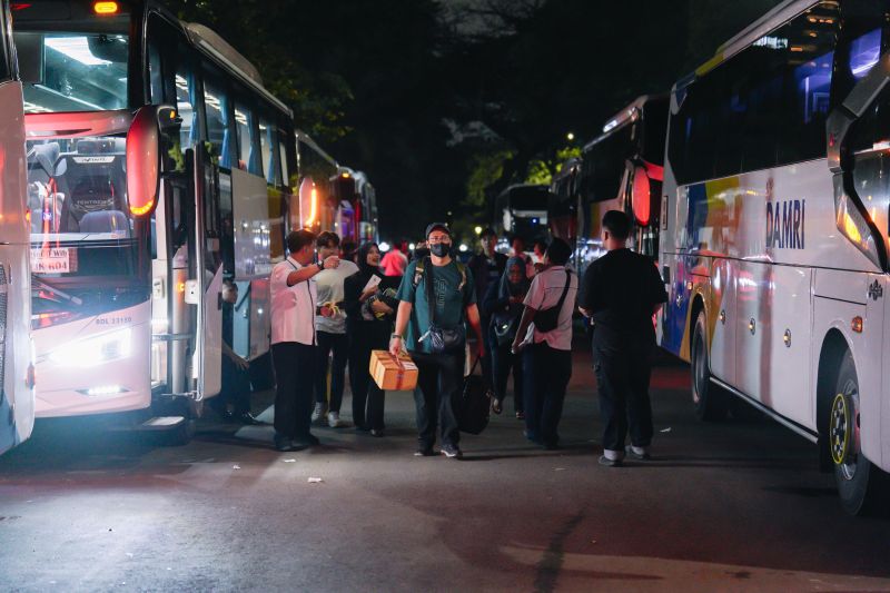 rute bandar lampung jadi favorit hampir 70 ribu pelanggan tinggalkan kampung halaman naik damri