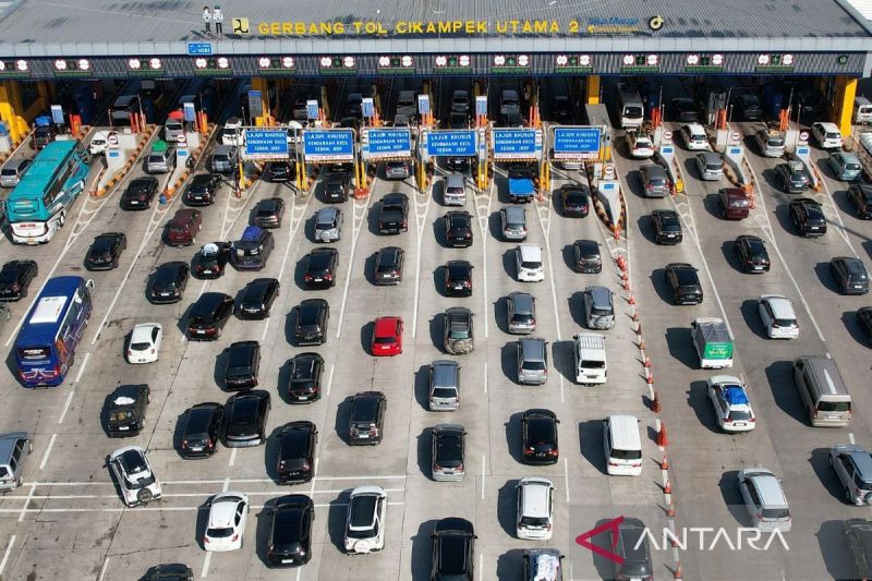sebanyak 119 juta kendaraan kembali ke jabotabek pada h1 h4 lebaran
