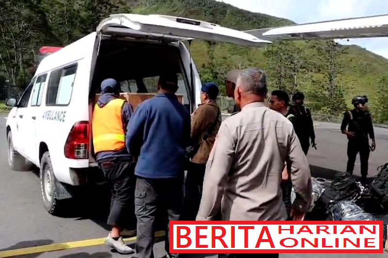 TNI-Polri Buru KKB Pelaku Penembakan Pensiunan Polisi 1 tni polri kejar kkb pelaku penembakan pensiunan anggota polri