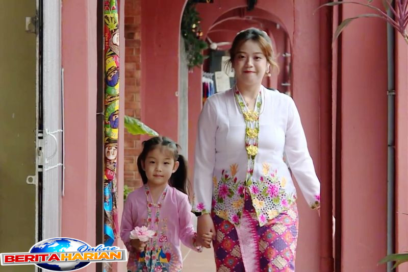 Jejak Baba-Nyonya di Malaka: Tempat Bertemunya Budaya Tionghoa dan Melayu 1 warisan baba nyonya di malaka tempat akar tionghoa sua irama melayu