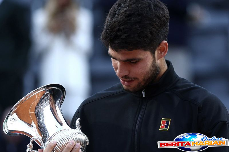 alcaraz taklukkan sinner di roma rebut gelar masters 1000 ketujuh