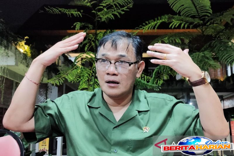 budiman sudjatmiko hormati putusan mk soal sekolah gratis