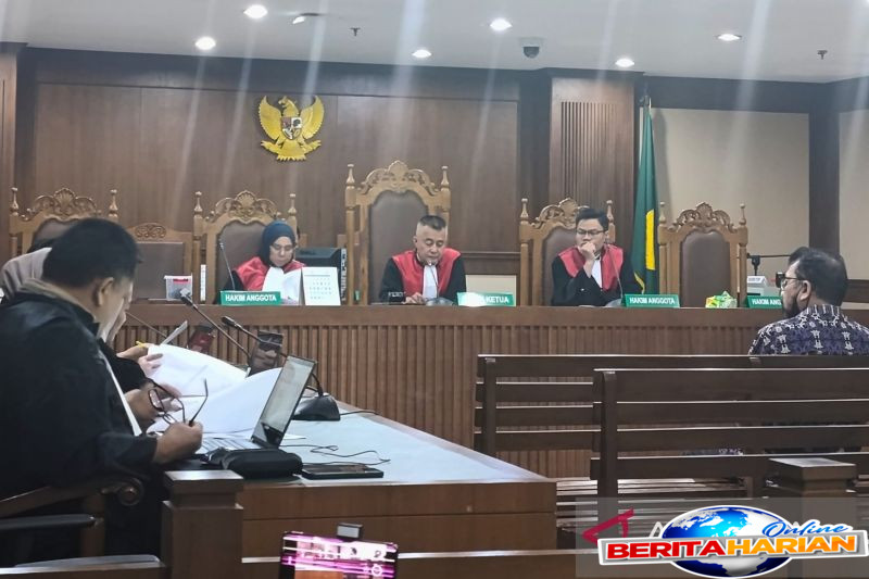 Hakim Bingung Zarof Ricar Kenalkan 'Calo Kasus' kepada Mantan Ketua PN Surabaya 1 hakim heran zarof ricar kenalkan calo kasus ke eks ketua pn surabaya