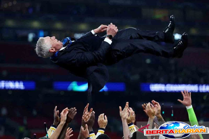 jadi pelatih tersukses berikut daftar trofi ancelotti di real madrid