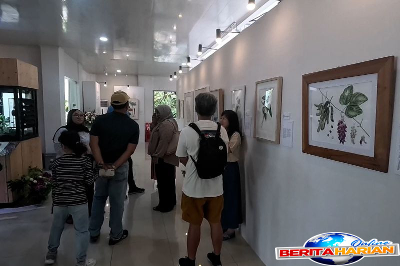 kala flora nusantara bersuara lewat kuas dan cerita di atas kanvas
