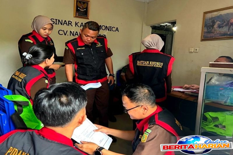 kejari gorontalo utara geledah kantor pupr terkait dugaan korupsi