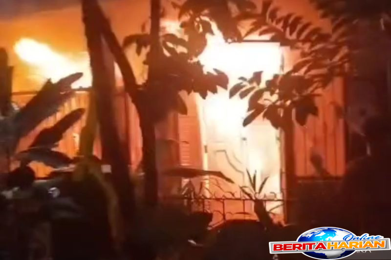 kerugian akibat kebakaran rumah di kebon jeruk jakbar capai rp120 juta