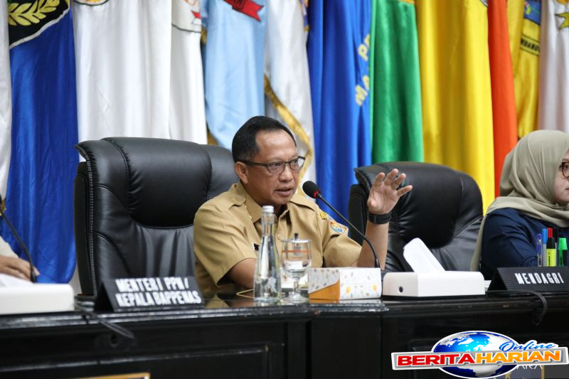 mendagri kepala daerah wajib perhatikan pertumbuhan ekonomi