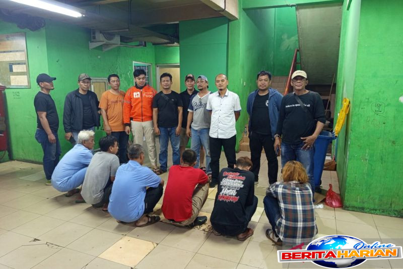 pelaku pungli berkedok koperasi di pasar induk kramat jati ditangkap