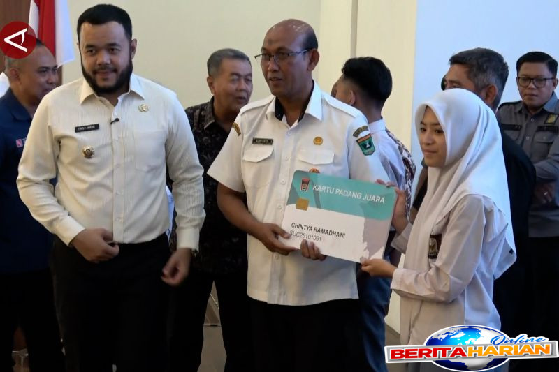 pemkot luncurkan kartu padang juara untuk siswa kurang mampu