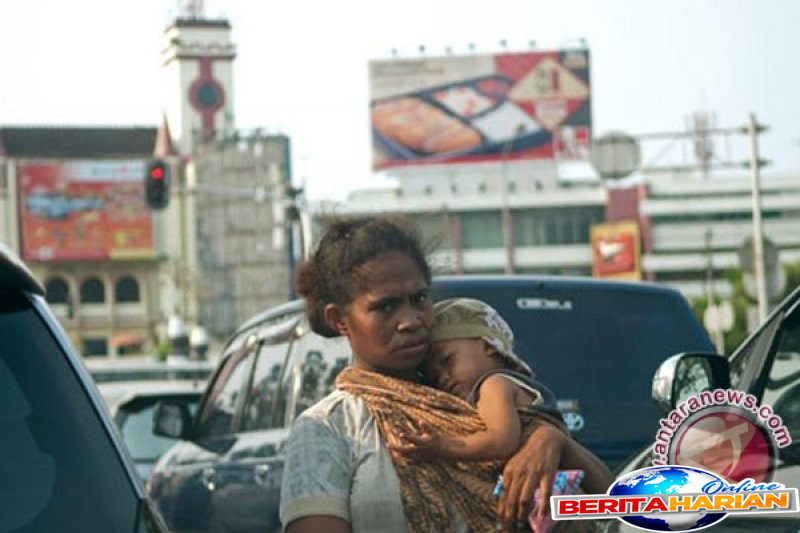suami yang paksa istrinya mengemis di jaktim diduga gangguan jiwa