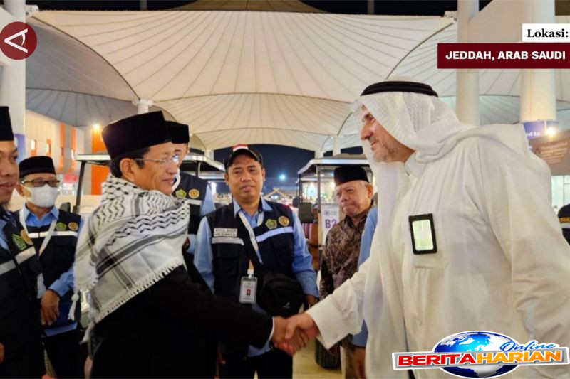 Setibanya di Jeddah, Menag Tekankan Pentingnya Memahami Syarat Haji 1 tiba di jeddah menag ingatkan jamaah soal syarat utama haji
