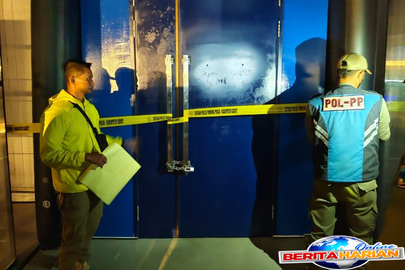 tidak berizin satpol pp garut segel dua tempat usaha