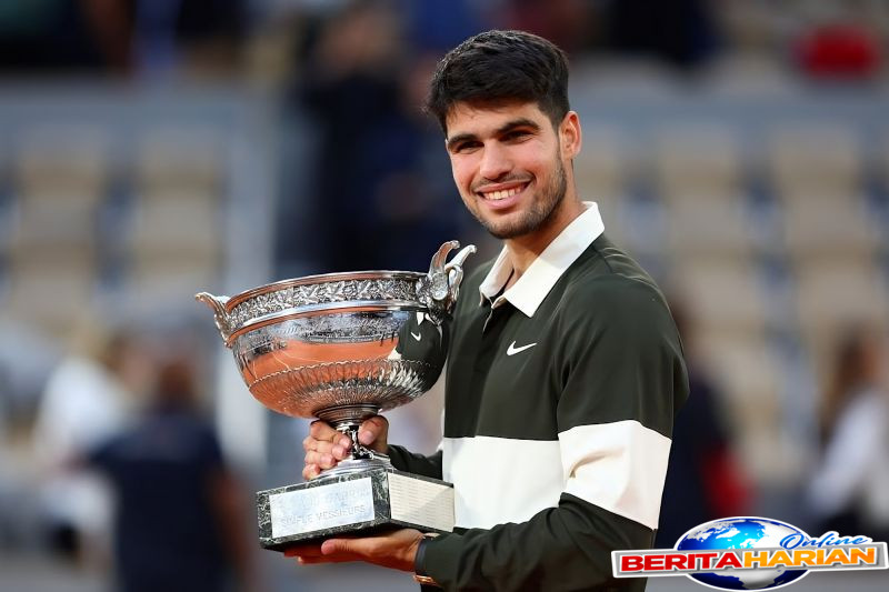 alcaraz juarai french open usai kalahkan sinner dalam final terpanjang