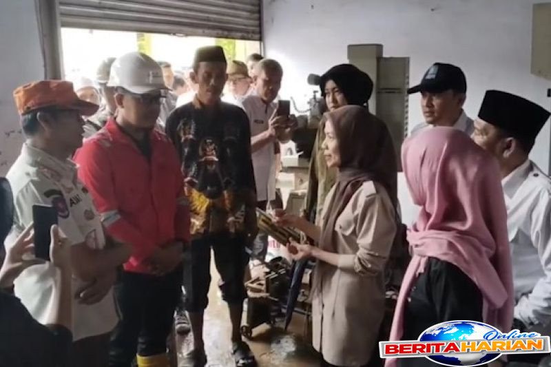 bupati serang janji bangun drainase atasi banjir pulo ampel