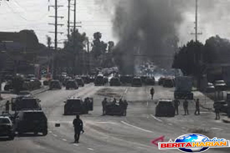 gubernur california batalkan pengerahan garda nasional di la