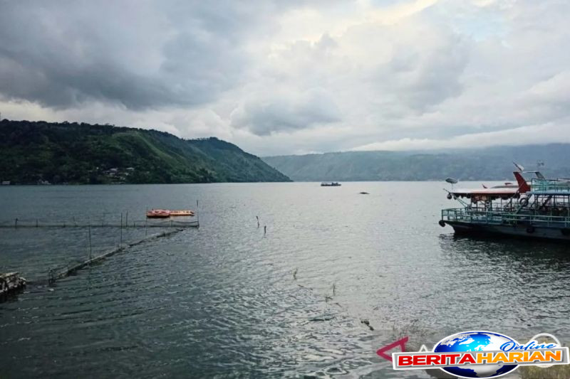 gubernur sumut ajak siswa bangga miliki danau toba