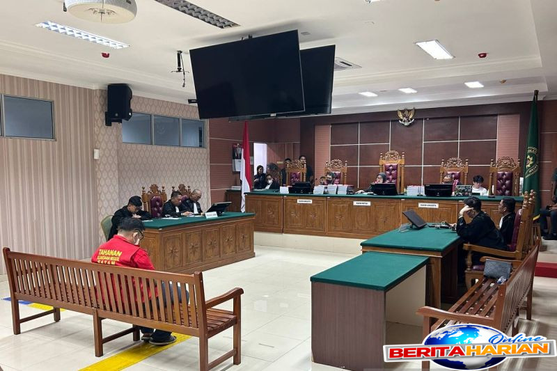 hakim pengadilan batam vonis kompol satria nanda pidana seumur hidup