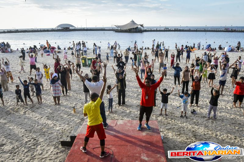jakarta kemarin ratusan ribu pengunjung ancol hingga hari pancasila