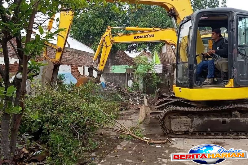 kai eksekusi 50 bangunan di lahan aset untuk perluasan stasiun madiun