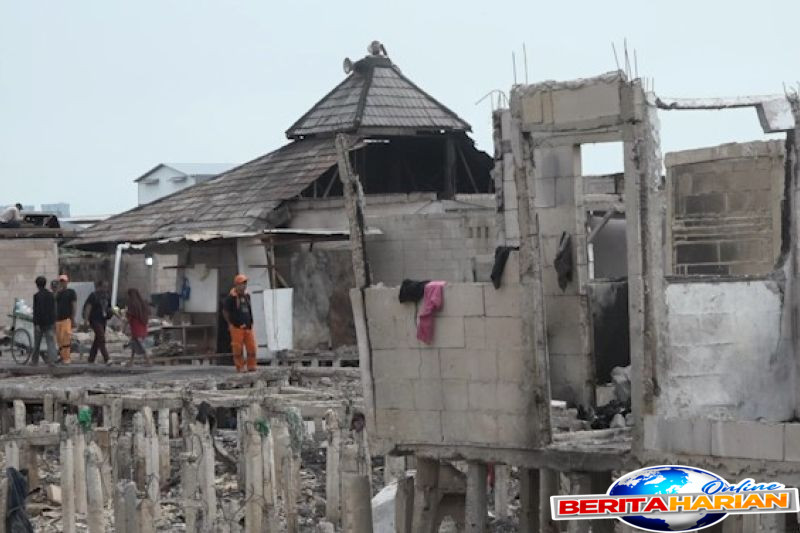korban kebakaran kapuk muara minta pemprov dki relokasi rumah mereka