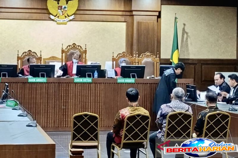 mantan kadisbud jakarta didakwa rugikan negara rp363 miliar 2