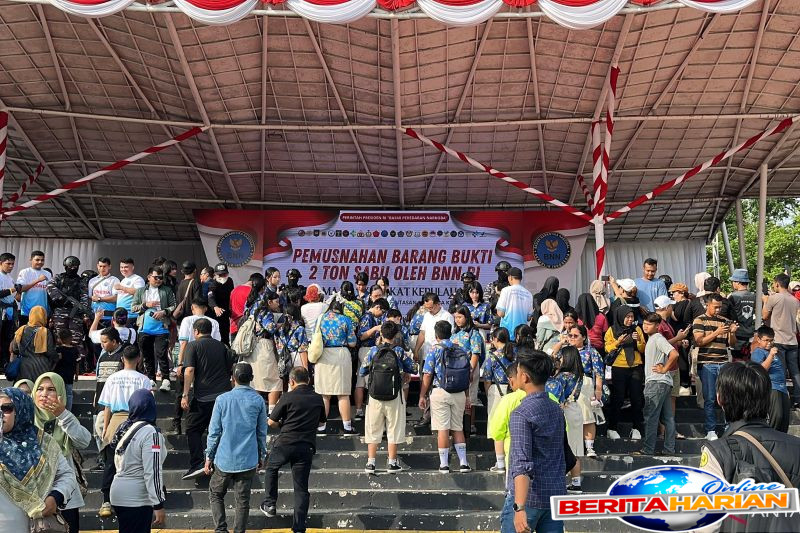 Menko Polkam Memimpin Pemusnahan 2 Ton Sabu di Batam 1 menko polkam pimpin pemusnahan 2 ton sabu di batam