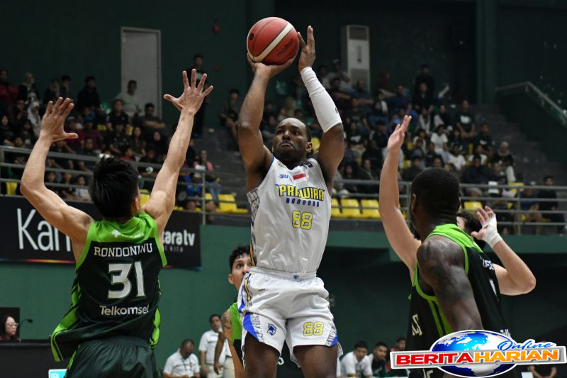 prawira bandung pesta poin di kandang borneo hornbills