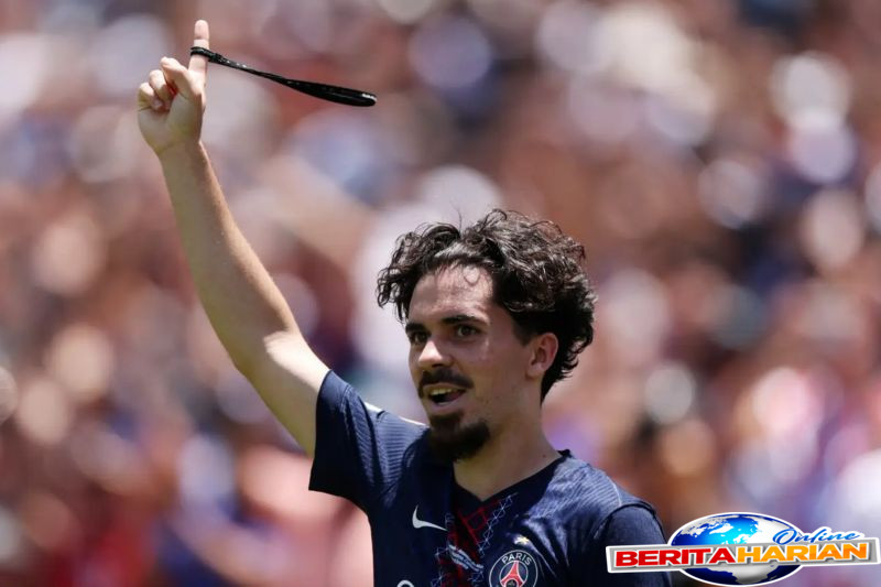 psg buka penampilan di grup b dengan lumat atletico madrid 4 0