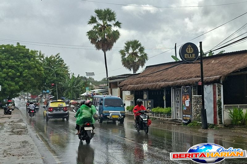 rabu bmkg waspada hujan ringan hingga lebat di mayoritas wilayah ri