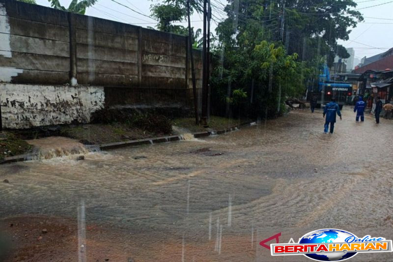 sebagian jakarta diperkirakan hujan pada sabtu sore hingga malam
