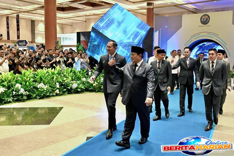 seskab tanggul laut proyek vital lindungi pantai utara jawa dari rob