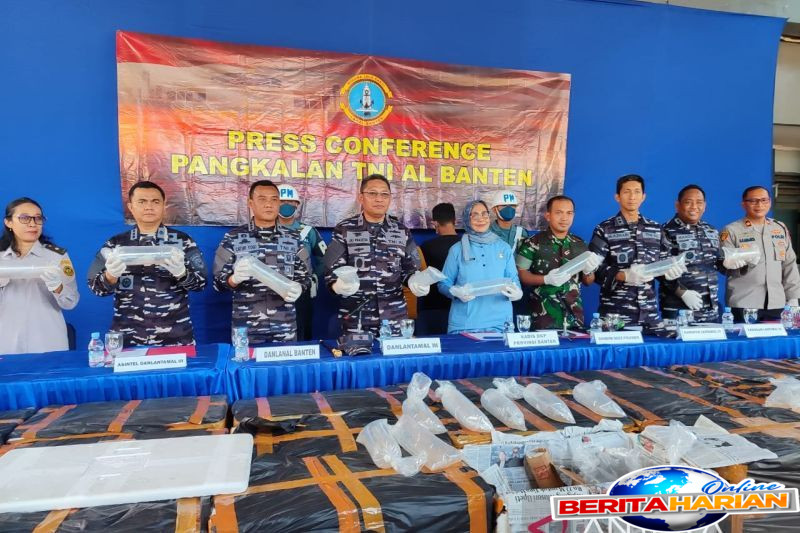 tni al gagalkan penyelundupan benih lobster di pelabuhan merak banten