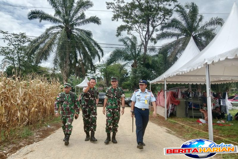 tni pastikan keamanan presiden dalam panen raya jagung di bengkayang