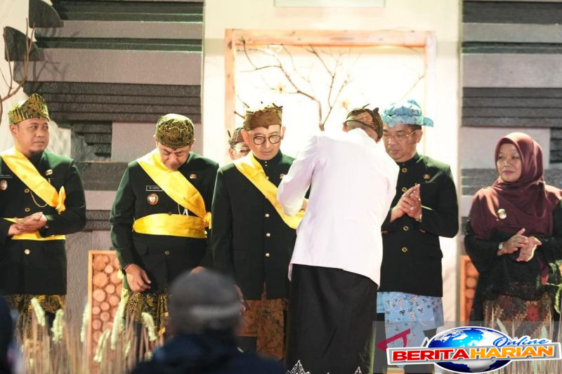 yadnya kasada simbol harmoni manusia alam budaya masyarakat tengger