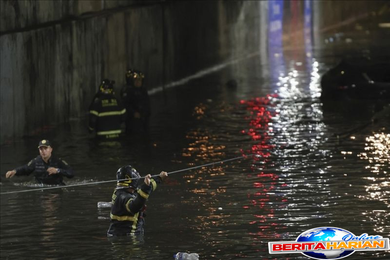 banjir bandang texas 67 orang tewas puluhan lainnya hilang