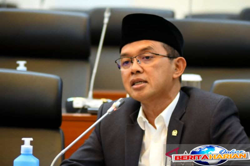 dpr usul buka pengaduan soal penerima bansos yang dicoret karena judol