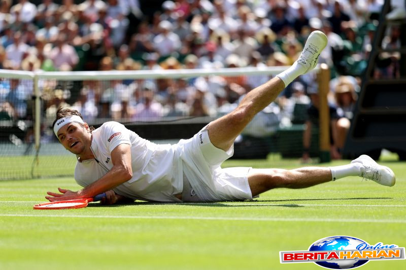 fritz kalahkan fokina jarry bungkam fonseca untuk tetap di wimbledon