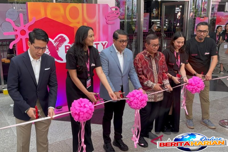 gubernur dki dan menparekraf buka jakarta x beauty di jicc