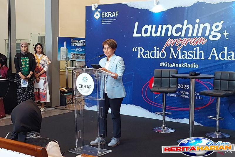 kemenekraf berikan pelatihan menjadi penyiar untuk pegawai