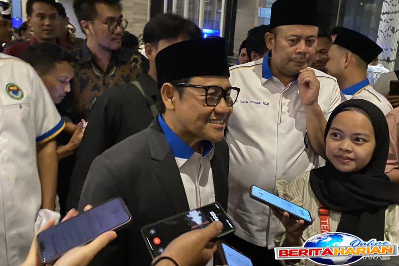 menko pm ratas dengan presiden bahas bansos hingga sekolah rakyat