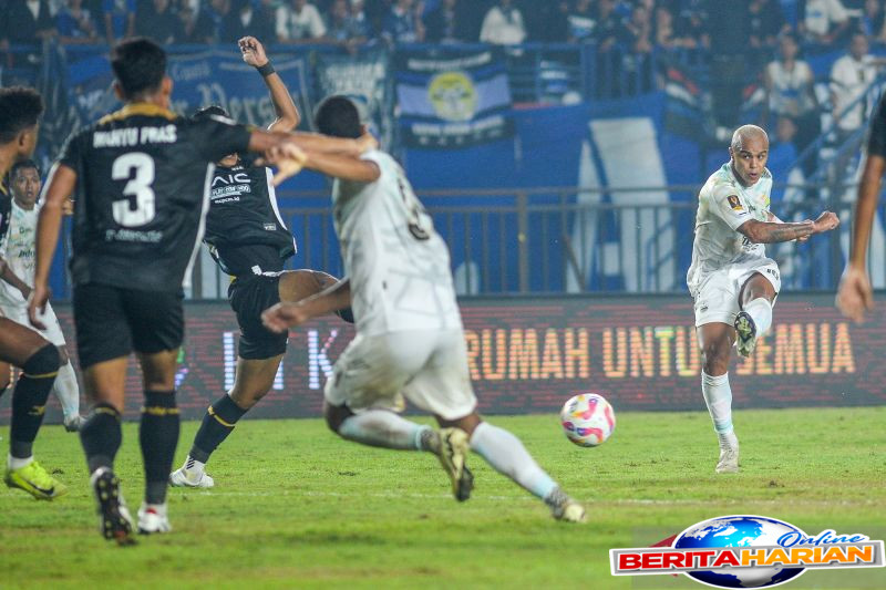 persib bandung bermain imbang lawan dewa united