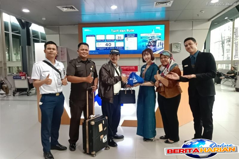 petugas kai bandara berhasil menemukan barang berharga penumpang yang tertinggal di area ka bandara medan