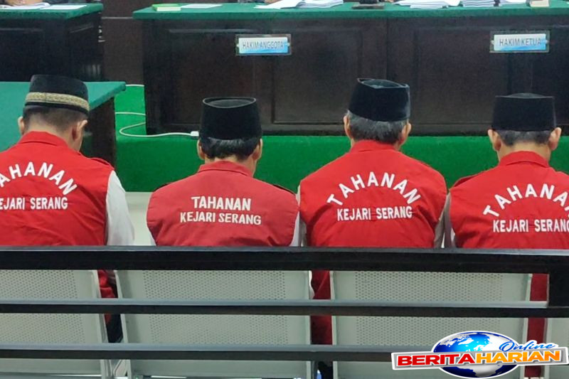 Pengadilan Negeri Serang Kelas IA Berikan Vonis Lebih Ringan untuk 8 Terdakwa Kasus PCC 1 pn serang kelas ia vonis ringan 8 terdakwa kasus pabrik pil pcc