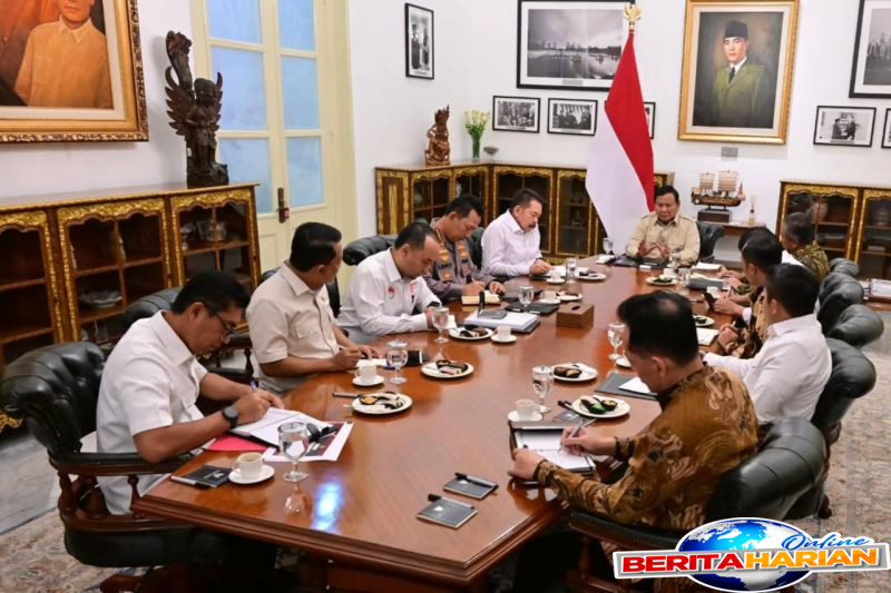 Seskab: Prabowo Panggil Mendadak Kapolri dan Mentan pada Rabu Malam 1 seskab rabu malam prabowo mendadak panggil kapolri hingga mentan