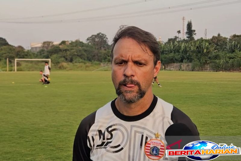souza tidak mau sebutkan calon calon lawan terberat persija