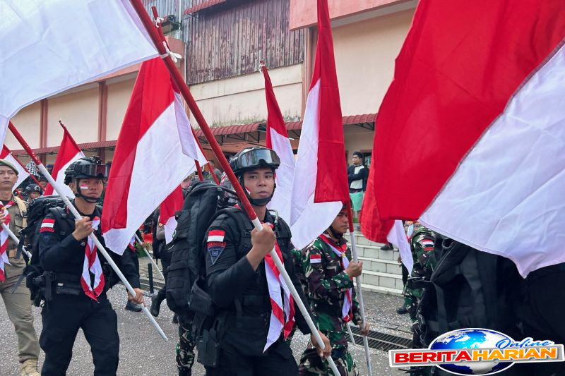 Parade Kebangsaan: Sinergi 80 Personel TNI, Polri, dan Pemkot Batam dalam Merayakan HUT RI 1 kirab kebangsaan 80 personel tnipolripemkot batam sambut hut ri